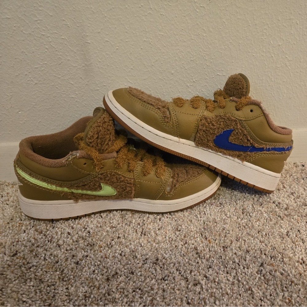 Nike Air Jordan 1 Low‎ Utility GS Teddy Bear size 4Y